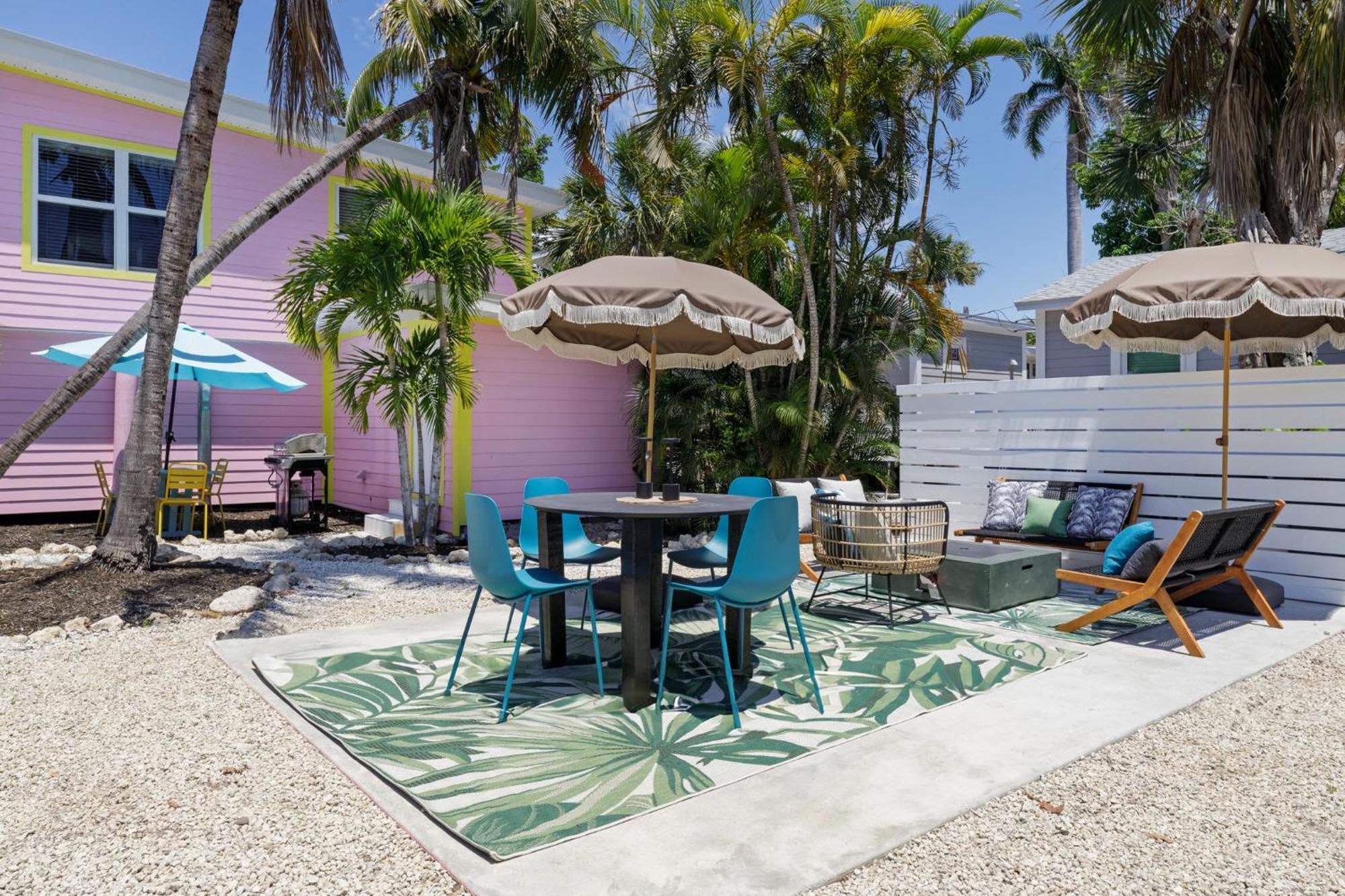 Charming Suite With Balcony And Bikes In Historic Sandpiper Inn Sanibel Exterior foto